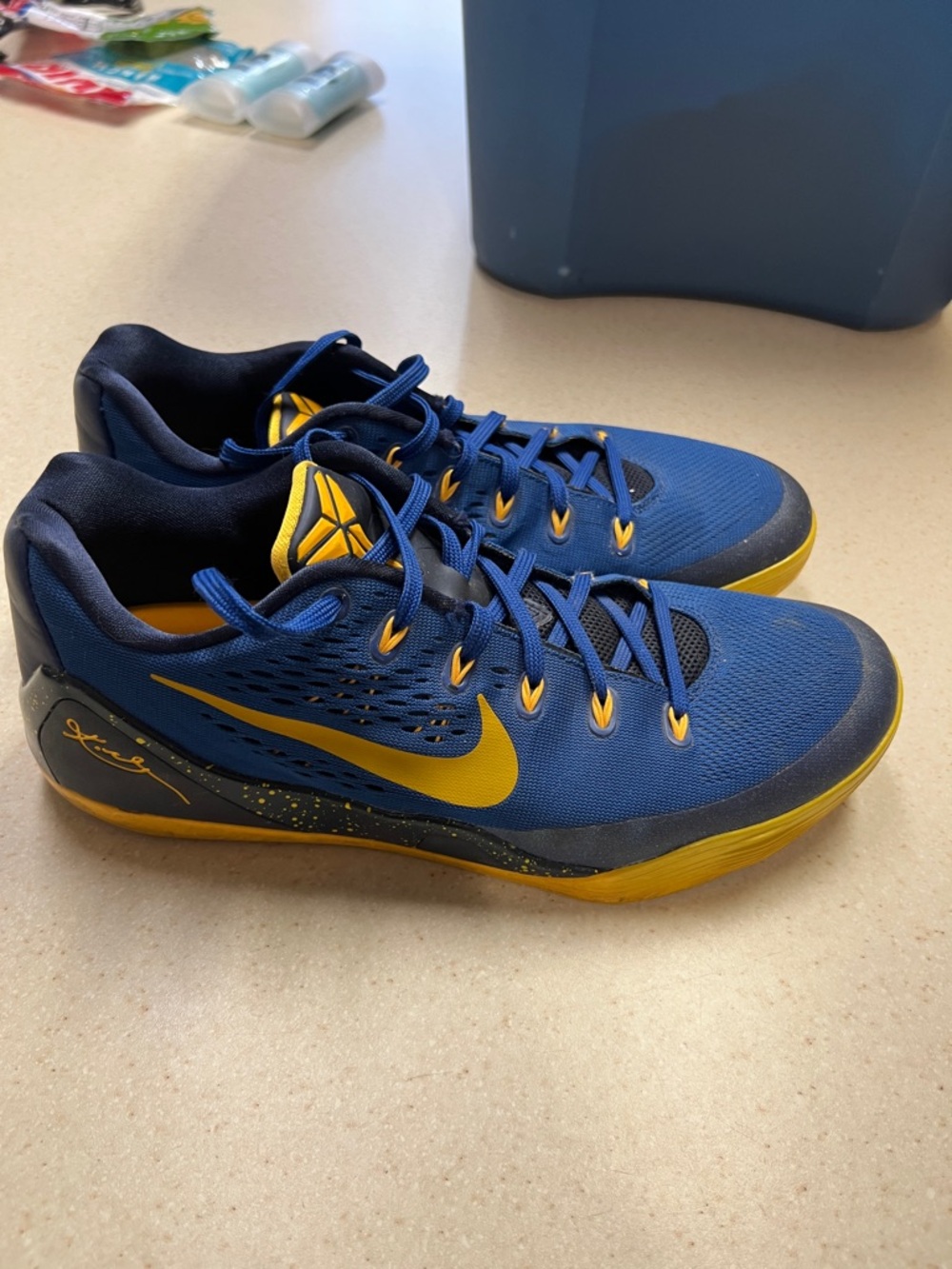 Kobe basketball shoes